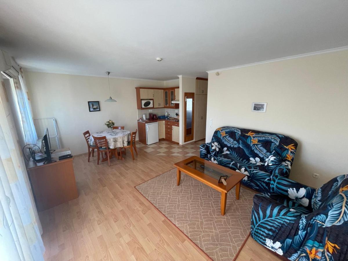 Garda Wellness Apartmanhaz Хевиз Экстерьер фото