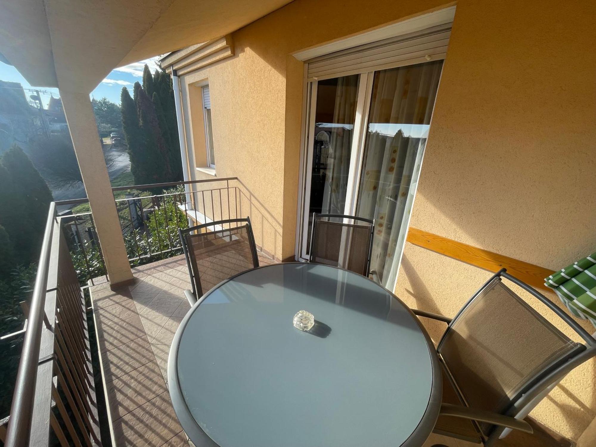 Garda Wellness Apartmanhaz Хевиз Номер фото